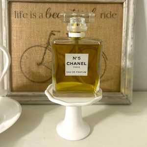 Chanel N5 Paris Perfum